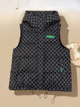 Marlene | Damen Gesteppter Kapuzen-Bodywarmer mit Allover-Print – Schwarz