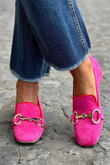 Marie | Damen Loafer Mokassins mit Metalldetail Pink Wildleder – Tiefrosa