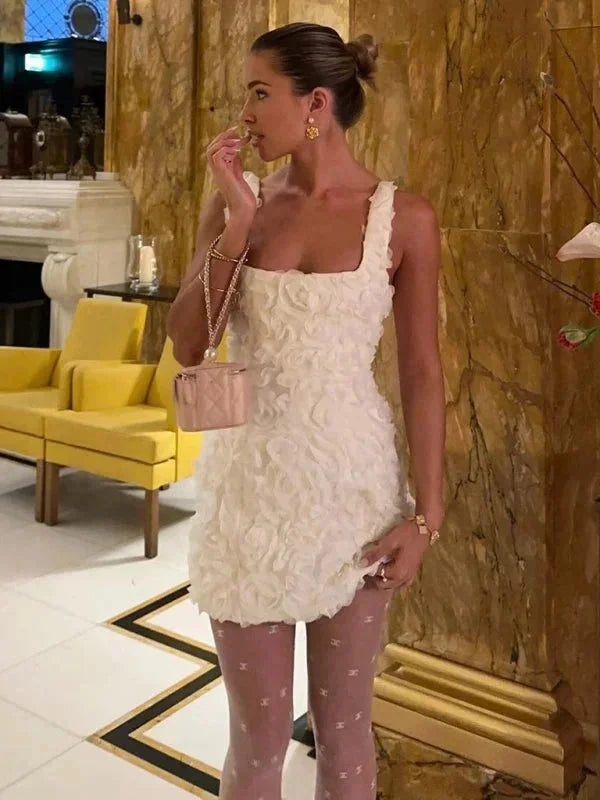 Damen Minikleid mit Blumenstruktur und Trägern