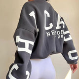 Damen Pullover mit Rundhalsausschnitt und Buchstabendruck – Grau