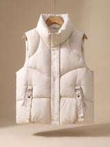 Nora | Damen Steppweste Bodywarmer mit hohem Stehkragen und Zierriemen – Milchtee