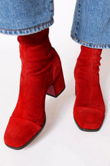 Frieda | Damen Stiefeletten Blockabsatz Quadratische Zehenpartie – Rot