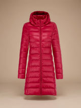 Nora | Damen Ultraleichte Lange Daunenjacke mit Kapuze Reißverschluss Winterjacke – Rot