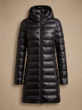 Nora | Damen Ultraleichte Lange Daunenjacke mit Kapuze Reißverschluss Winterjacke – Schwarz