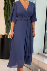 Celinette - Maxikleid aus Chiffon mit kristallbesetzter Taille – Marineblau