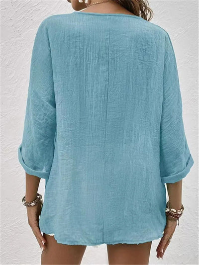 Atmungsaktive Bluse mit V-Ausschnitt
