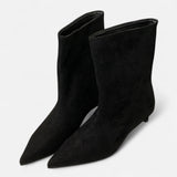 Helena | Stilvolle Damen Stiefeletten niedrig elegant – Schwarz