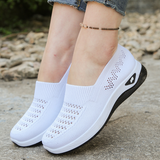 Elvessa | Bequeme Freizeit-Schuhe mit luftigem Strickmaterial – Weiß