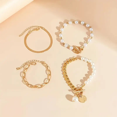 Elegantes 4-teiliges Armbandset in Gold – Schlange, Perlen & Glieder