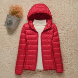 Elfriede | Damen Wasserdichte Stepp Regenjacke mit Kapuze – Rot