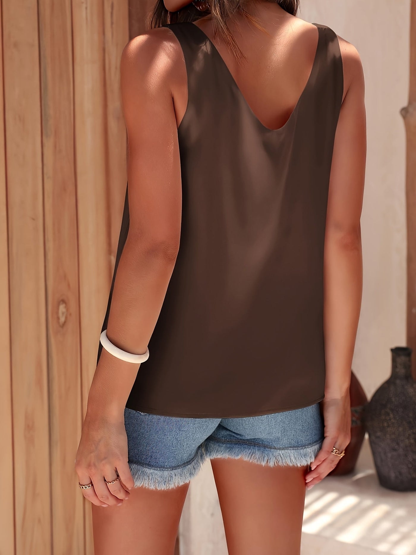 Ulyana - Stilvolle Bluse Mit V Ausschnitt