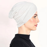 Ashnea | Weiche Stretch-Turbanmütze mit sicherem Halt – Weiß