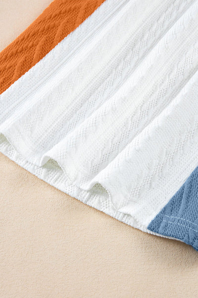 Ina® | Texturiertes T-Shirt mit Farbblock und lässiger Passform