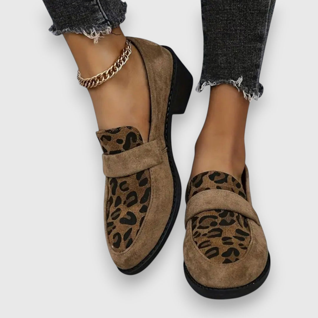 Lucyna – Eleganter Pantoffel mit Leopard Enmuster