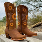 Gertraud | Damen Weite-Schaft Westernstiefel mit Stickerei – Braun