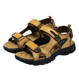 Herren-Sandalen mit drei verstellbaren Klettverschlussriemen und profilierter Laufsohle – Gelb