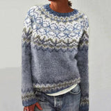 Jasmin | Festlicher gestrickter Damen-Weihnachtspullover mit Rentiermotiv – Grau