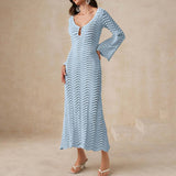 Amelie | Stilvolles Damen Strickkleid modern & mit ausgestellten Ärmeln – Blau