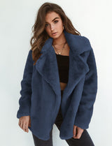 Charlotte | Kunstpelzmantel Damen Flauschiger Oversized Kurzmantel Kunstfell – Kobaltblau