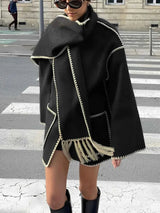 Kurze Wickeljacke mit Schalkragen – Schwarz