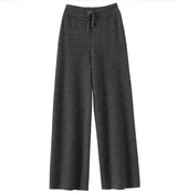 Lana – Weite Strickhose aus echter Wolle mit Tunnelzug – Grau