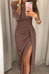 Liv – elegantes off-shoulder midi kleid mit schlitz, glitzerstoff und drapierter taille – Braun