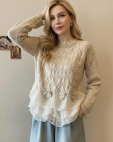 Lorena | Damen Strickpullover mit Rüschendetail – Creme