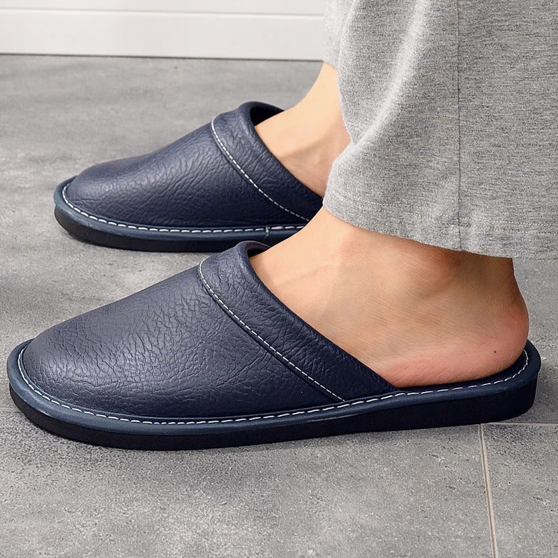 Hugo | Bequeme vegane Lederslippers – Luxus & Entspannung