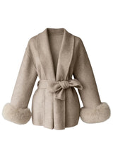ARCTIC GRACE – ELEGANTER WOLLMANTEL FÜR DAMEN – Beige