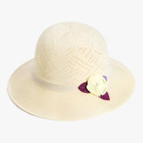 Sonnenhut mit breiter Krempe und Perlenblumen für Damen – Weiß
