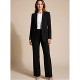 Rosalinde | Damen Hosenanzug mit Blazer und weiter Hose, Revers und Taschen – Schwarz
