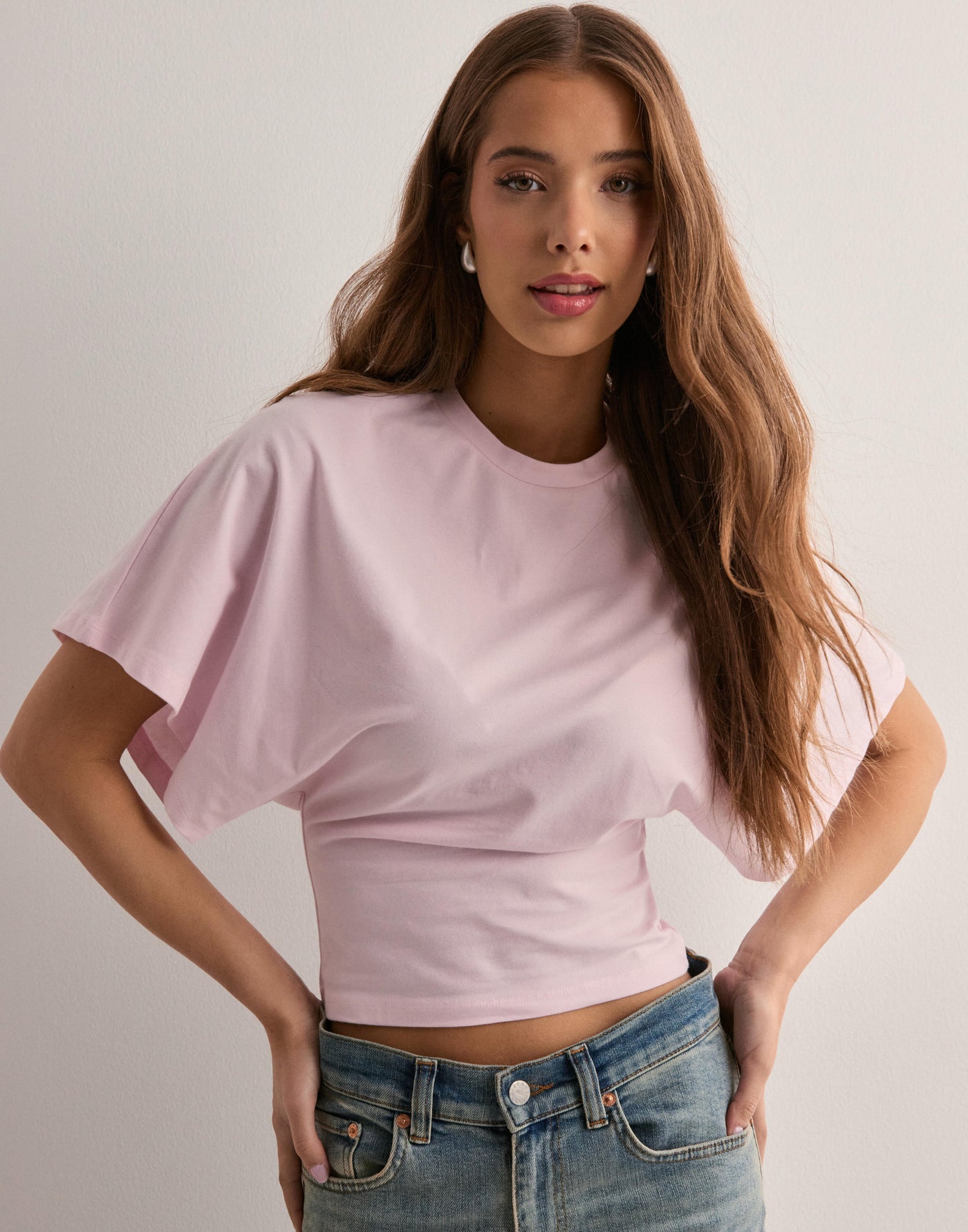 ELENA WEITÄRMELIGES ICON TEE
