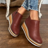 Soraya | Damen Orthopädische Stiefeletten mit Keilabsatz, Plateau und Reißverschluss – Dunkelbraun