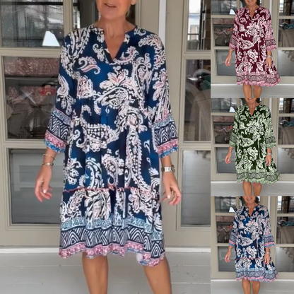 Viloura – Kleid mit V-Ausschnitt und Blumenmuster
