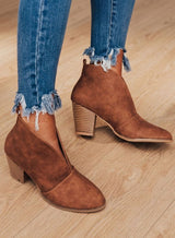 Nora | Stiefeletten Damen Spitzer Zehenbereich Blockabsatz Ankle Boots – Braun