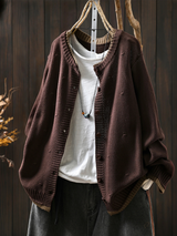 Svanheidra | Damen Oversize Strickjacke mit Knöpfen – Dunkelbraun