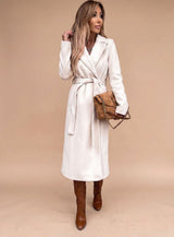 Charlotte | Trenchcoat Damen Eleganter Langer Mantel mit Bindegürtel Reverskragen – Weiß