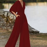 Damen-Jumpsuit mit V-Ausschnitt aus Baumwollmischung – Weinrot