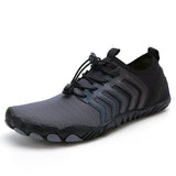 Wasserschuhe Herren mit Schnellverschluss und Profilsohle – Schwarz