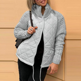 Wiltrud | Damen Steppjacke mit Strickärmeln – Grau