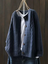 Wiltrud | Damen Zopfmuster Strickjacke Oversize – Marineblau