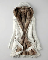 Charlotte | Wintermantel Damen Langer Gefütterter Parka mit Kunstfell-Kapuze – Beige
