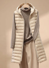 Emilia | Wintermantel Damen Langer Ärmelloser Stepp-Parka mit Kapuze – Khaki