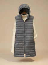 Emilia | Wintermantel Damen Langer Ärmelloser Stepp-Parka mit Kapuze – Grau