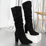 Wulfhera | Damen Kniehohe Stiefel mit Blockabsatz – Schwarz