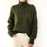 Wulfrun | Damen Strickpullover Rollkragen Zopfmuster – Dunkelgrün