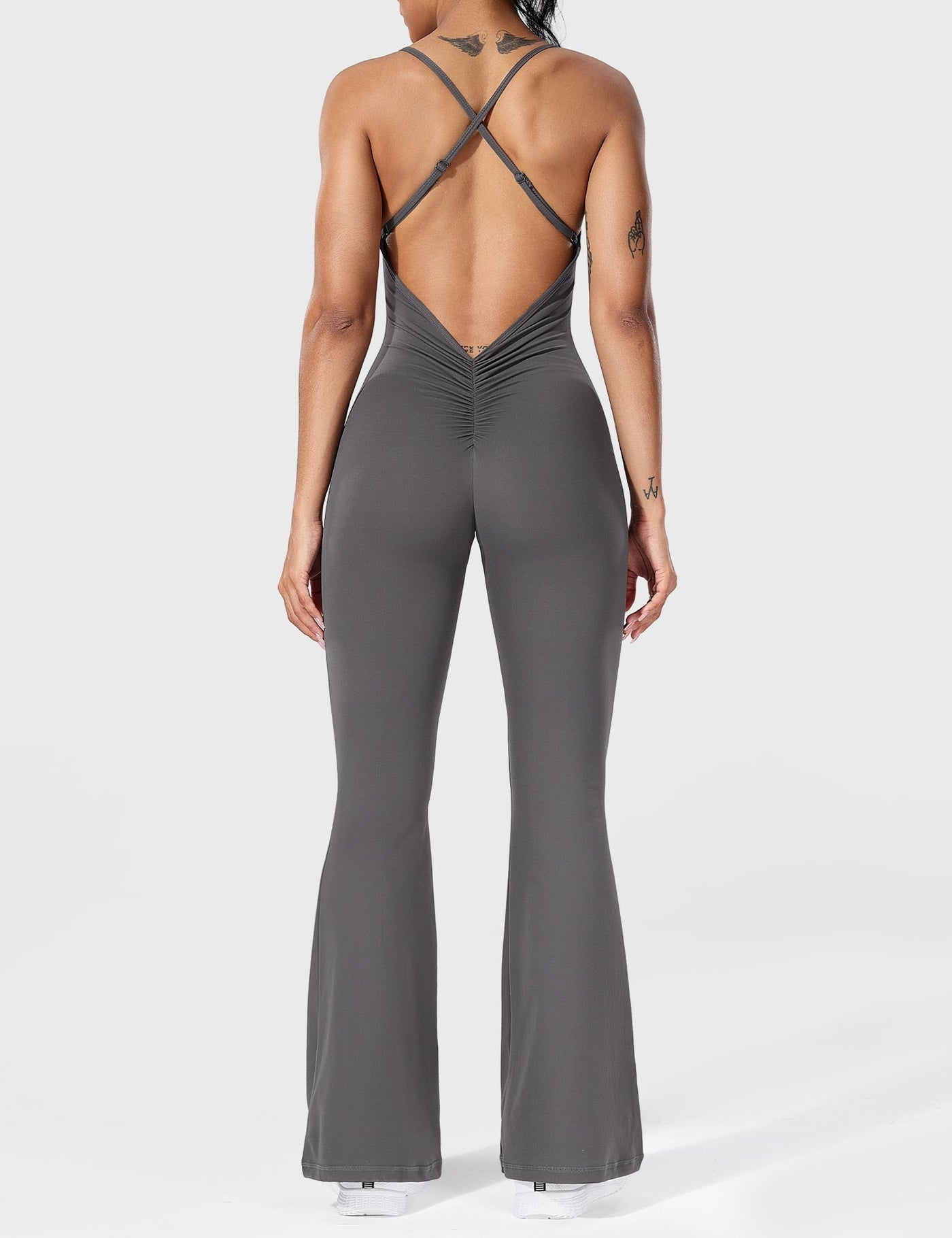 Serafina | Backless Flare Jumpsuit mit verstellbaren Trägern